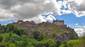 Edinburgh Castle Image by Kevin Phillips from Pixabay